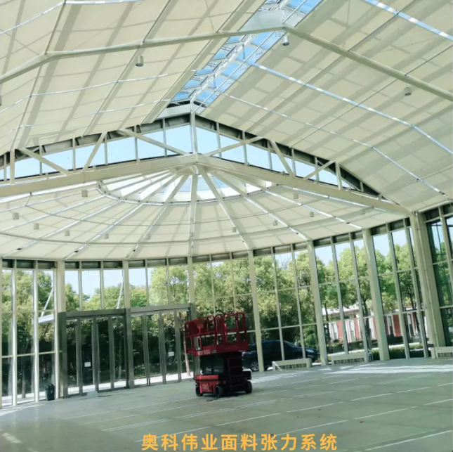 奧科偉業AM45-FTS天棚簾系統｜橫跨12米的超長電機